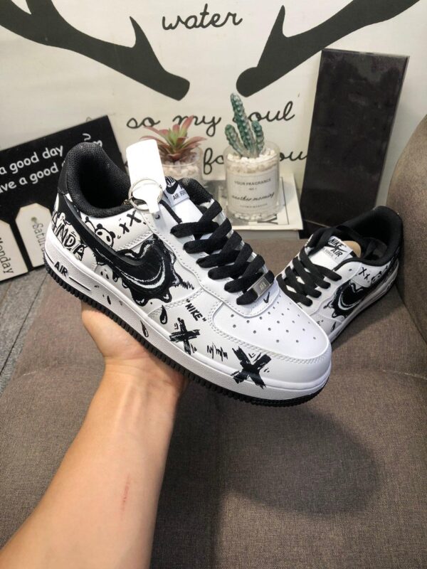 Custom Air Force 1 Panda Graffiti Design Sneakers