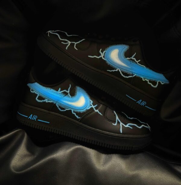 Nike Air Force 1 x Lightning Thunder